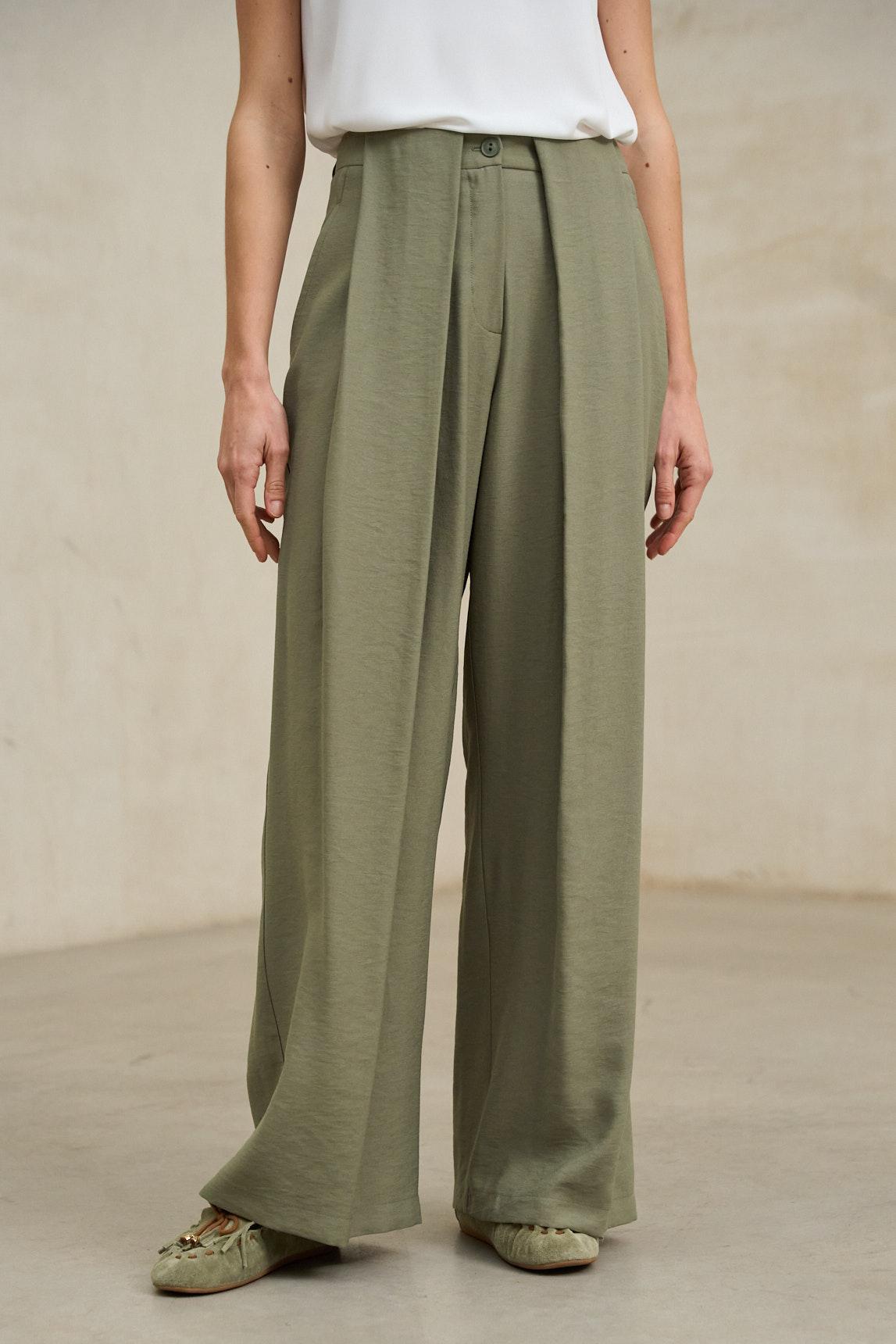 Lyss khaki trousers