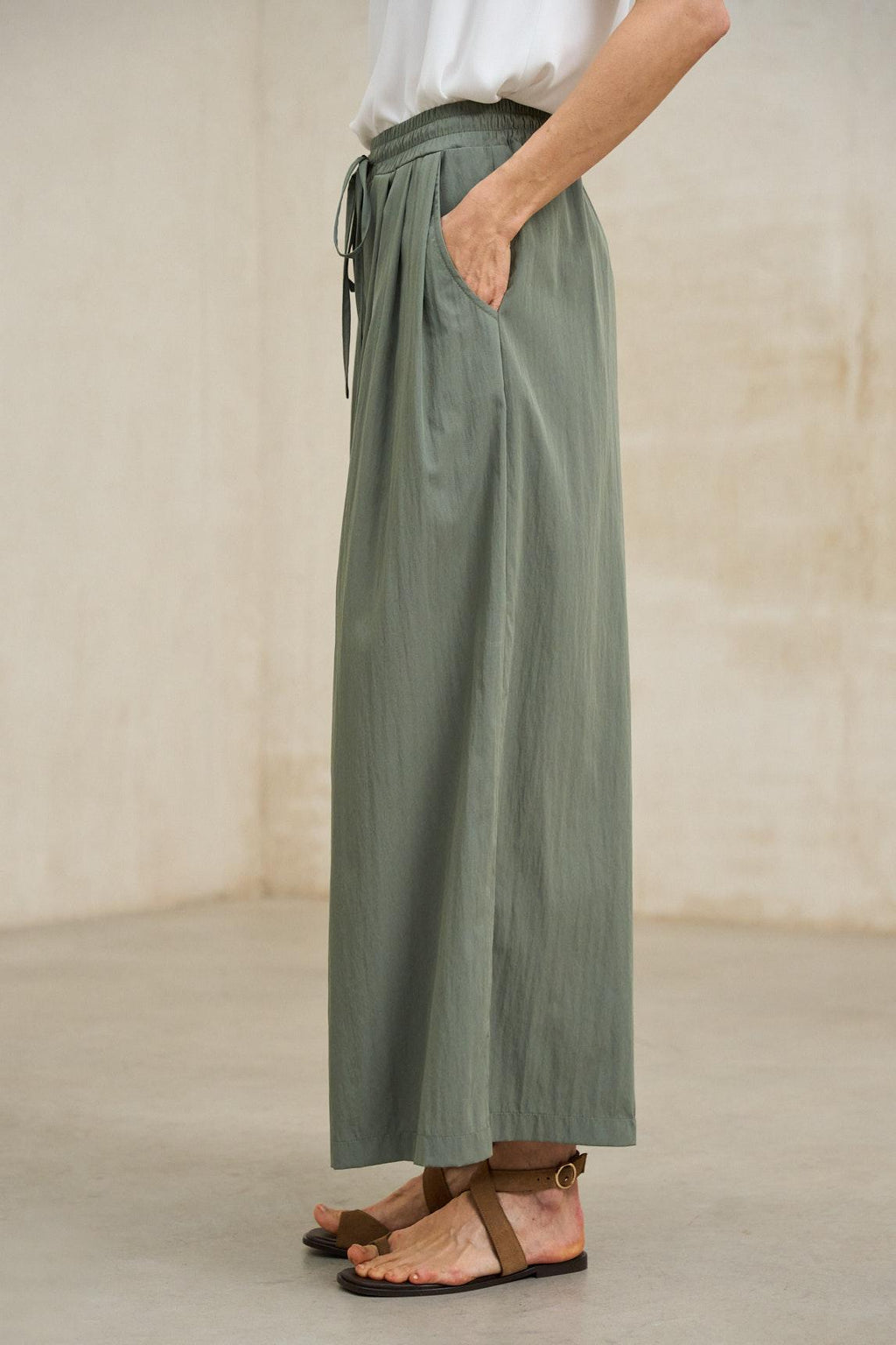 Dark green Aira trousers