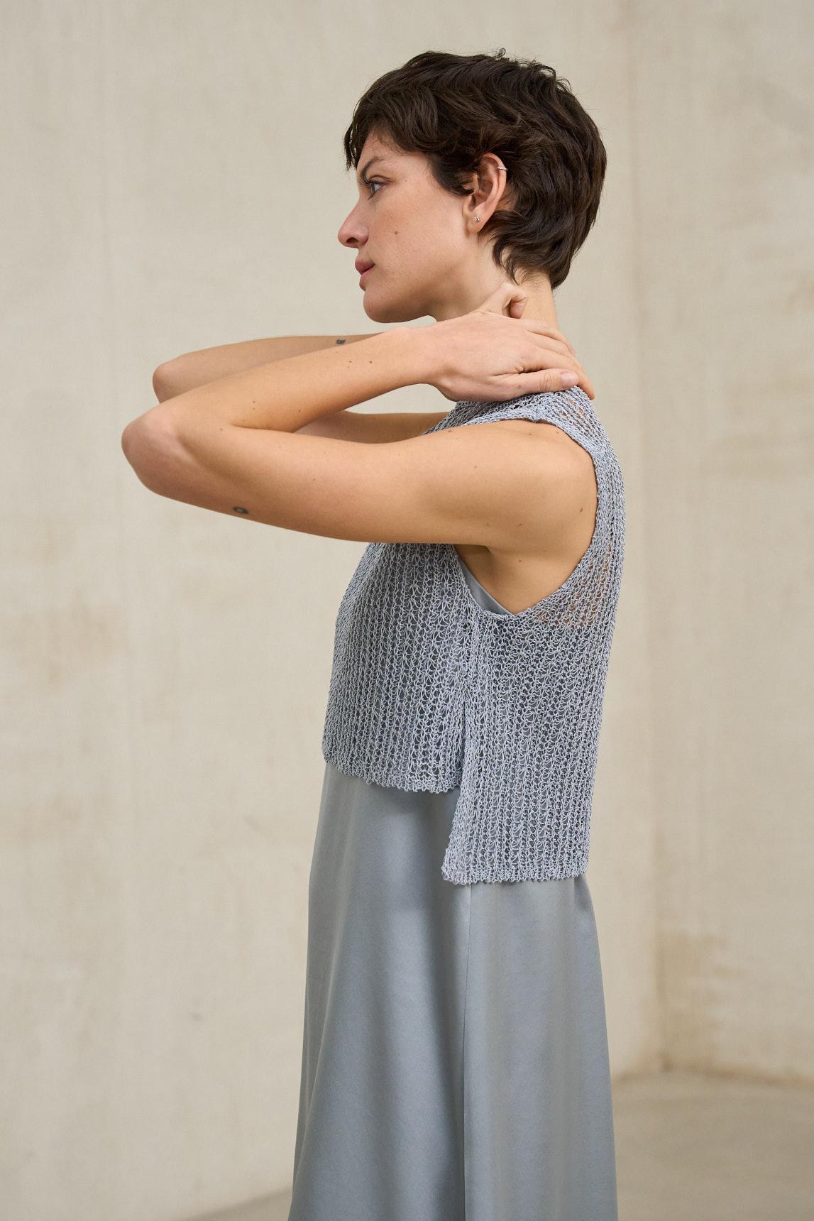 Erya steel blue vest
