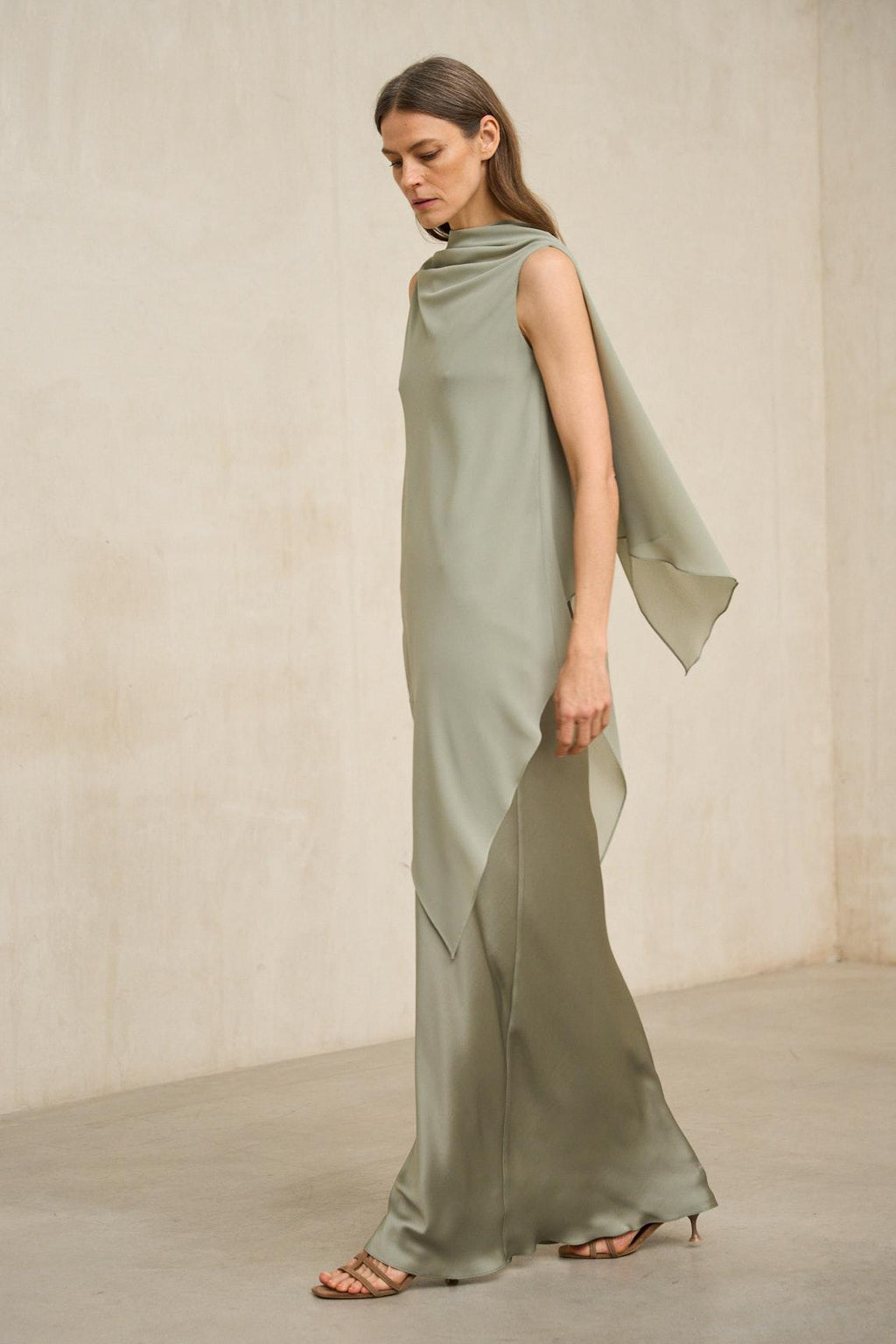 Kaedryn dress in sage green