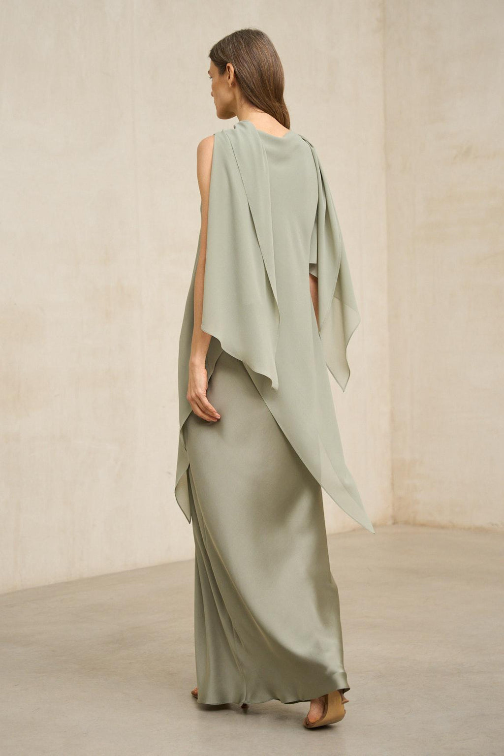 Kaedryn dress in sage green