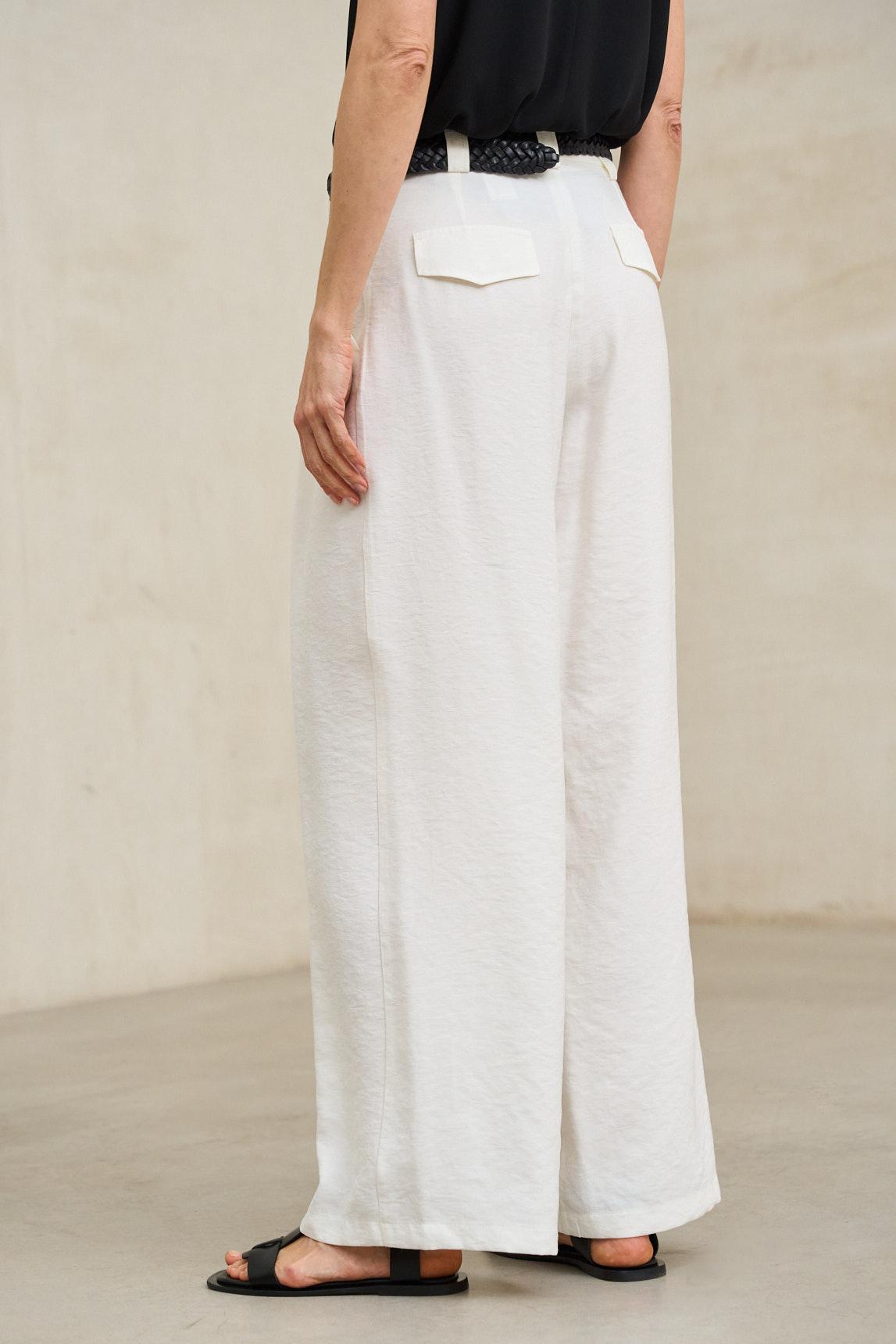 Lyss white trousers