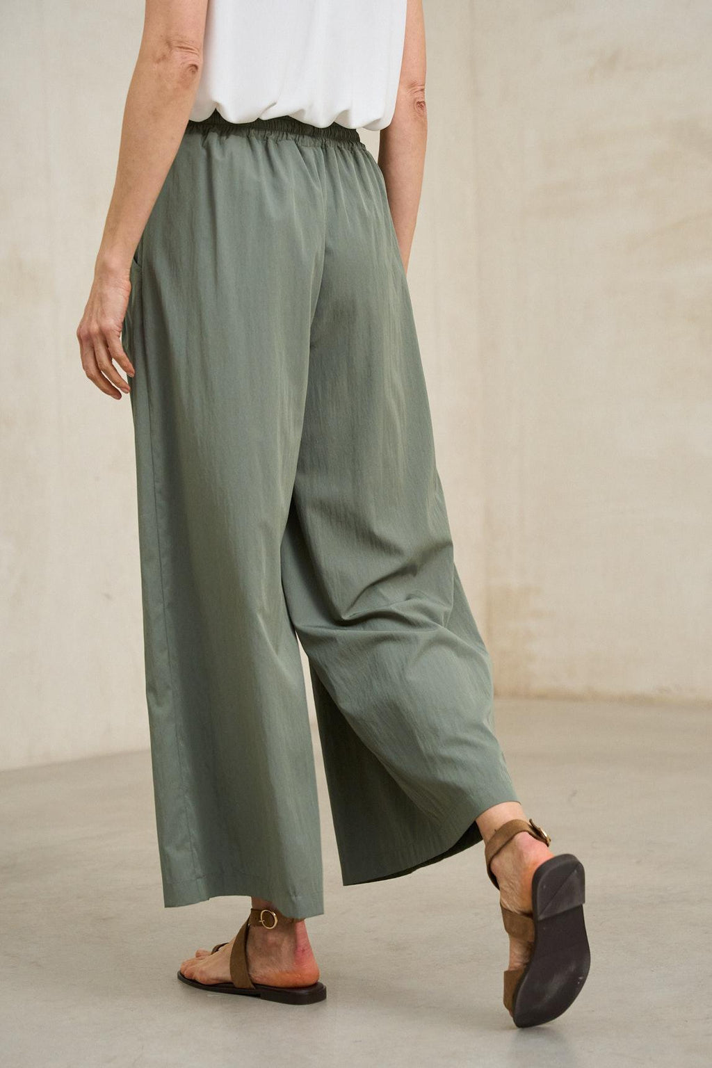 Dark green Aira trousers