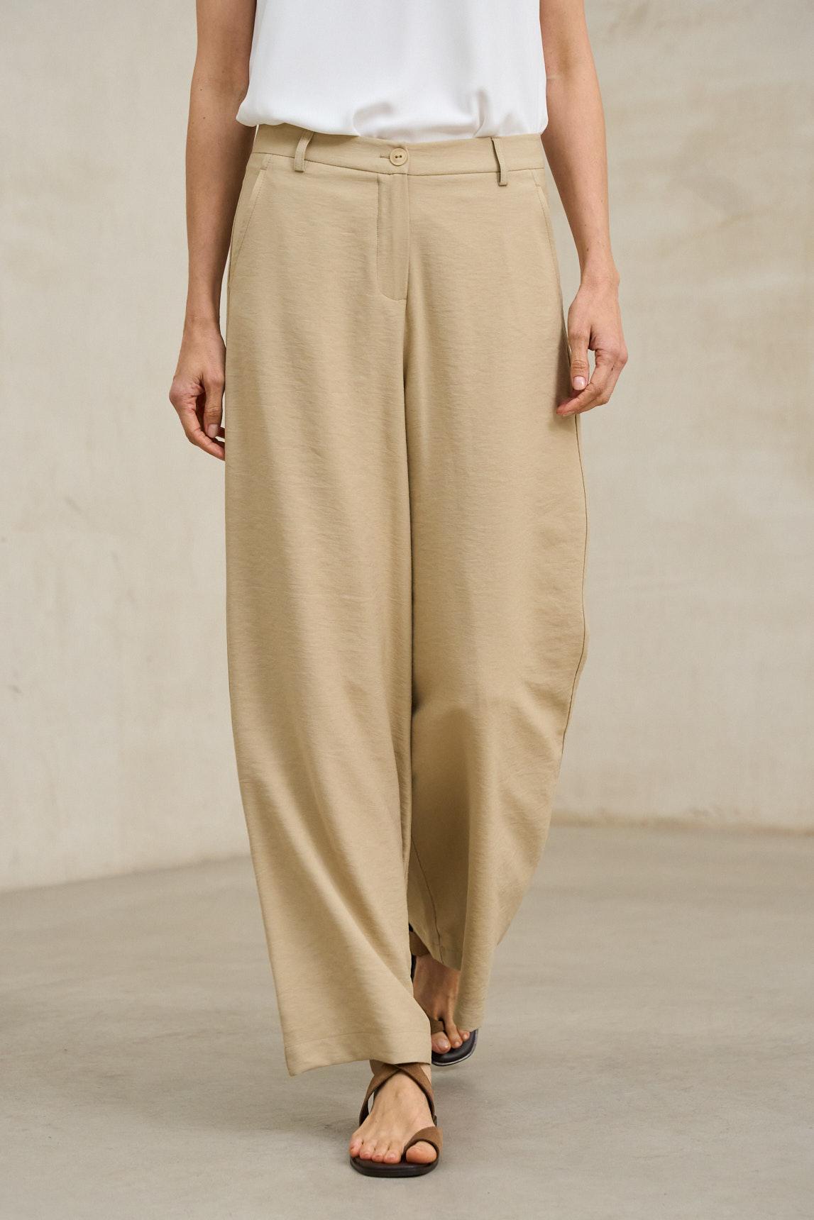 Lysel beige trousers