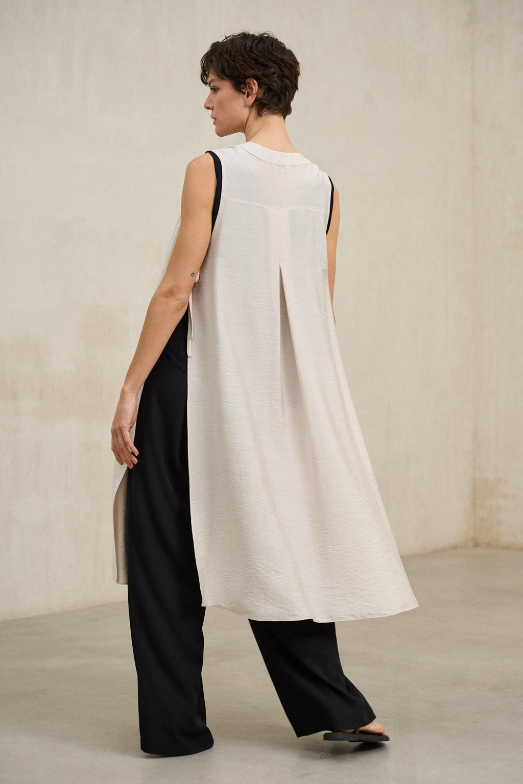 Mireth Ecru Vest