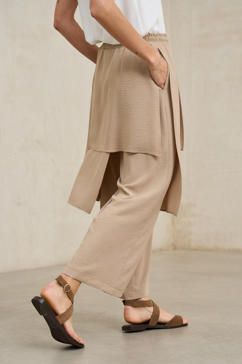 Vion beige sand skirt-pants
