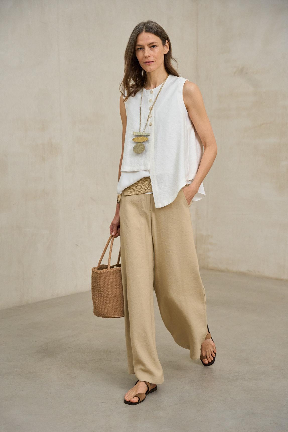 Lysel beige trousers