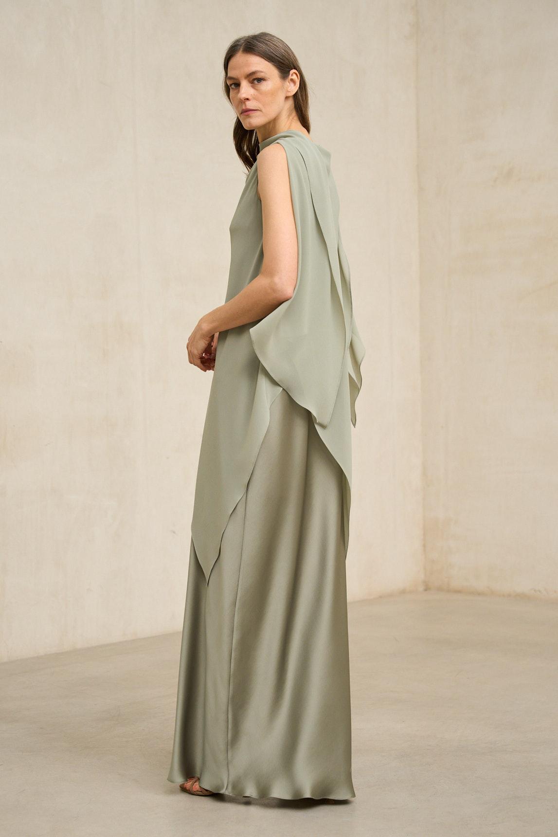 Kaedryn dress in sage green