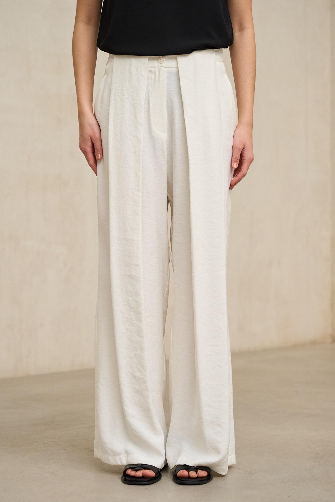 Lyss white trousers