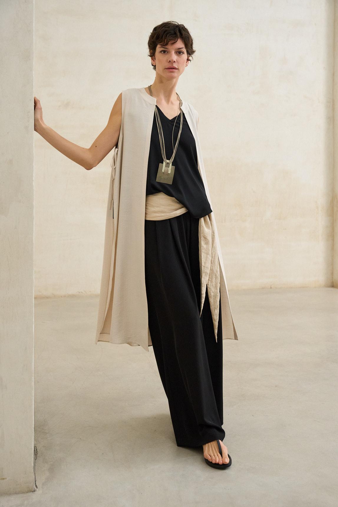 Mireth Ecru Vest