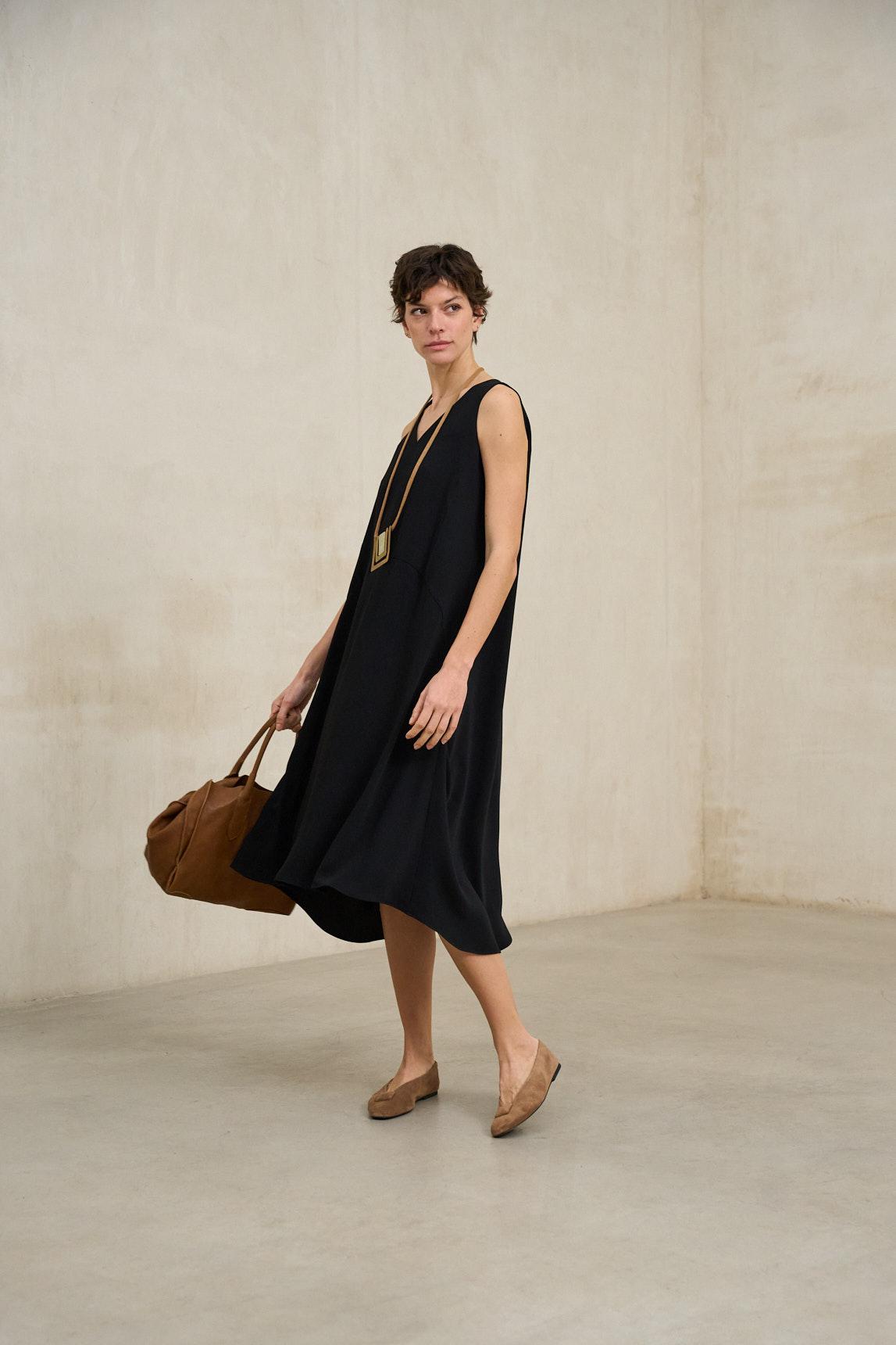Naïra black dress